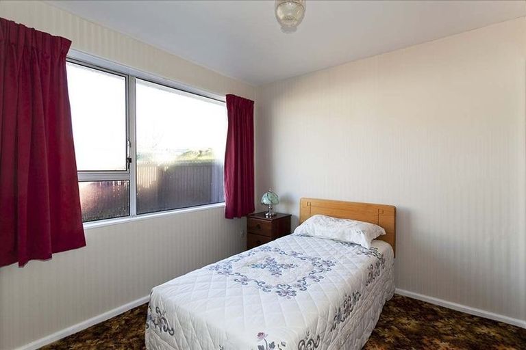 Photo of property in 3/122 Middlepark Road, Sockburn, Christchurch, 8042