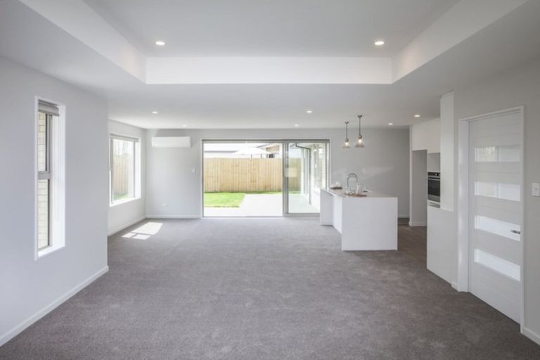 Photo of property in 12 Ciaran Close, Broomfield, Christchurch, 8042