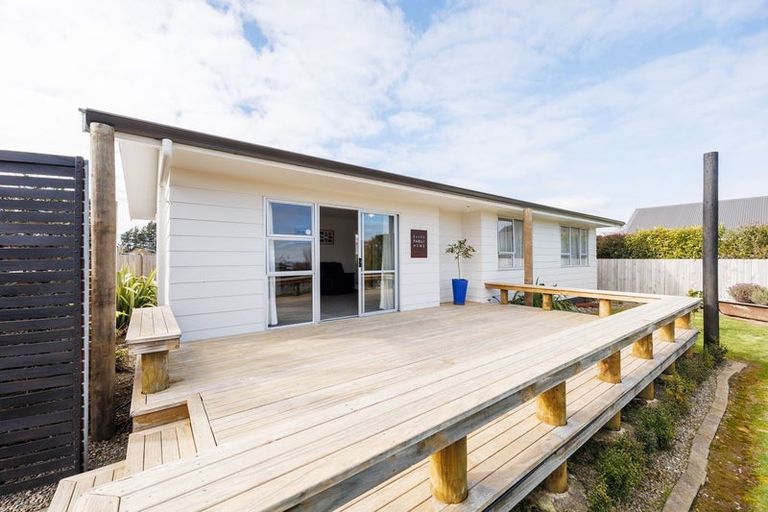 Photo of property in 51 Dewe Avenue, Feilding, 4702