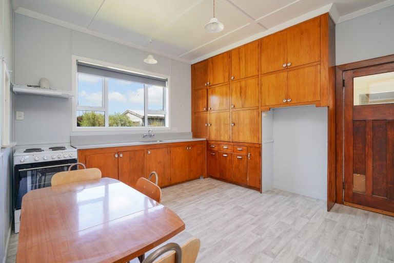 Photo of property in 11 Memorial Avenue, Drummond, Otautau, 9683