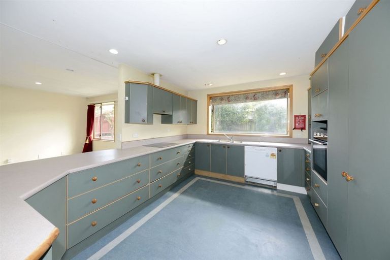 Photo of property in 52 Blue Gum Place, New Brighton, Christchurch, 8083