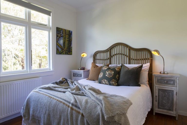 Photo of property in 2 Dale Street, Lower Vogeltown, New Plymouth, 4310