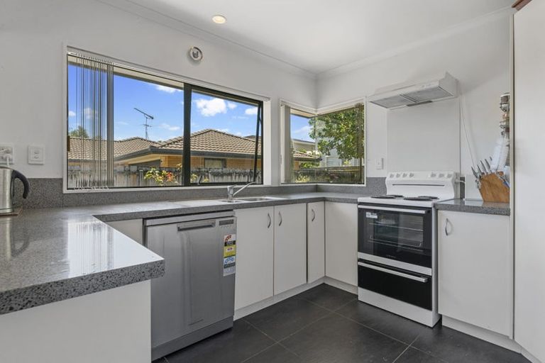 Photo of property in 11 Wentworth Park, Albany, Auckland, 0632