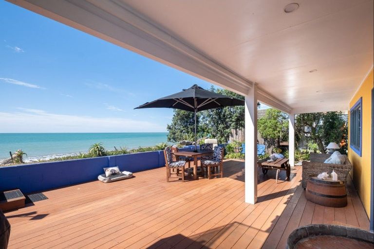 Photo of property in 267 Clifton Road, Te Awanga, 4102