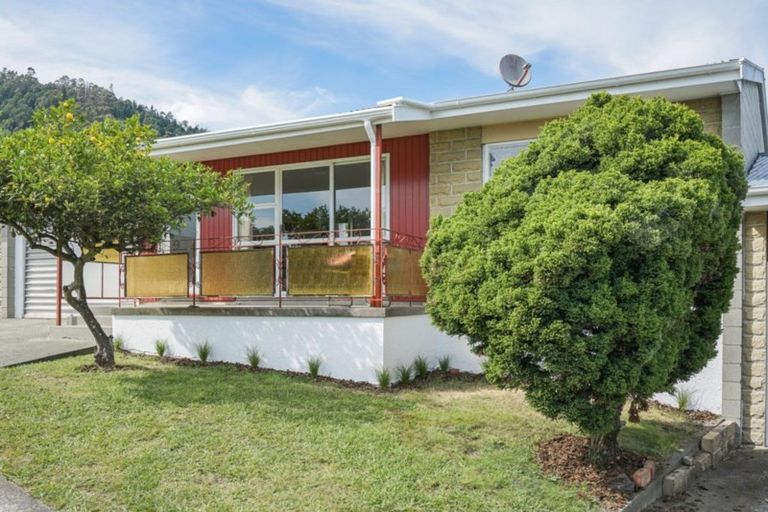 Photo of property in 2/169 Kawai Street South, Nelson South, Nelson, 7010