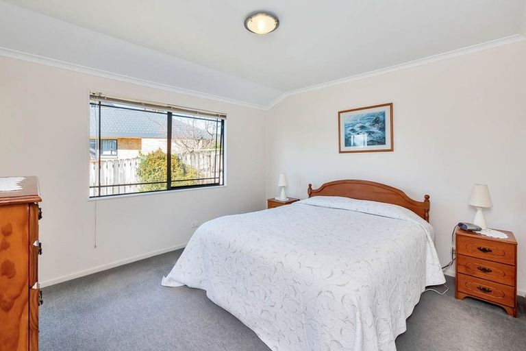 Photo of property in 4 San Lorenzo Rise, Henderson, Auckland, 0612