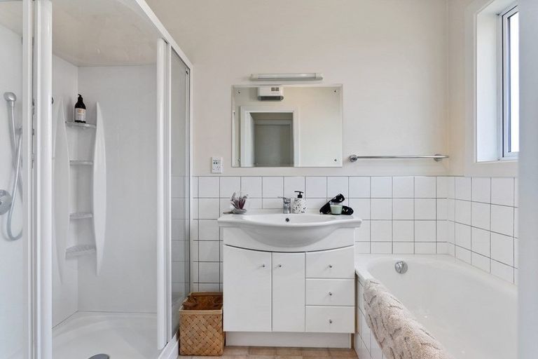 Photo of property in 7 Mclellan Place, Ilam, Christchurch, 8041