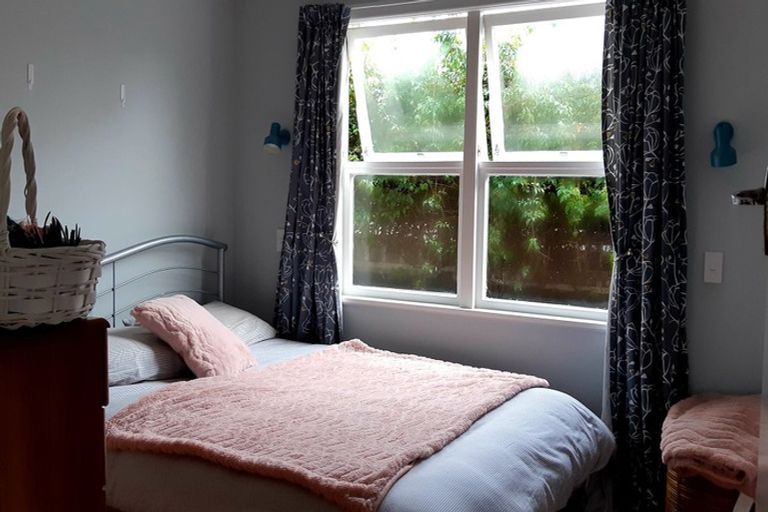 Photo of property in 16 School Road, Clive, 4102