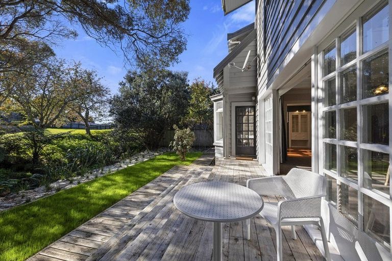 Photo of property in 18a Annandale Street, Lynmouth, New Plymouth, 4310