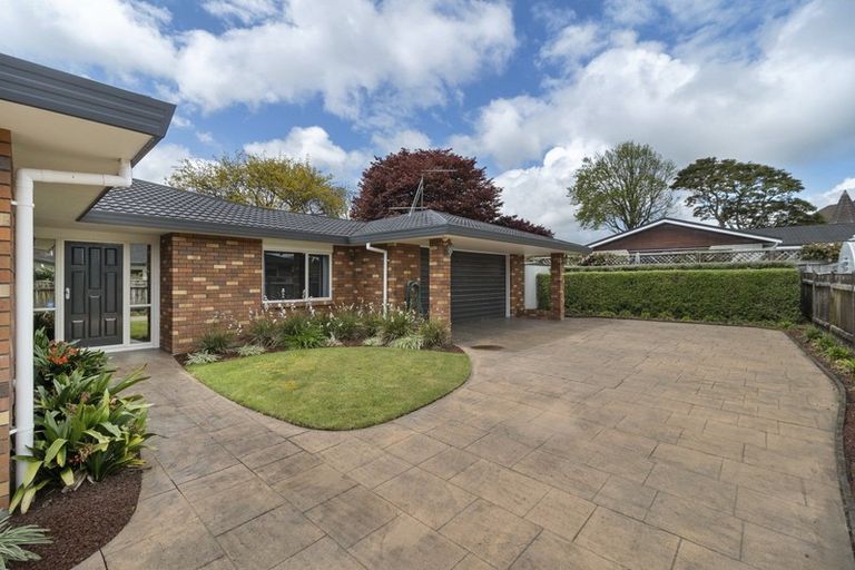 Photo of property in 17d Kinross Drive, Merrilands, New Plymouth, 4312