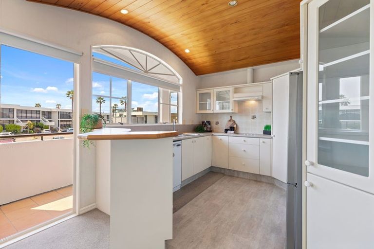 Photo of property in 126 Muricata Avenue, Mount Maunganui, 3116