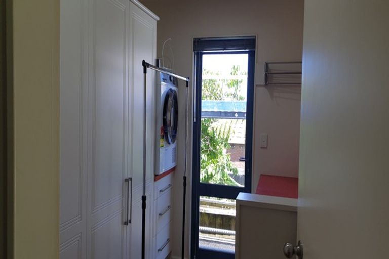 Photo of property in 9 Ridvan Grove, Ngaio, Wellington, 6035