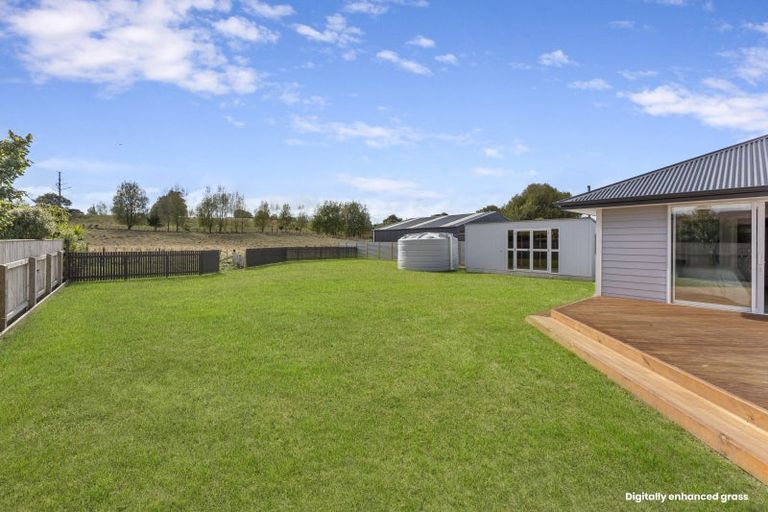 Photo of property in 82 Willoughby Street, Halcombe, 4779