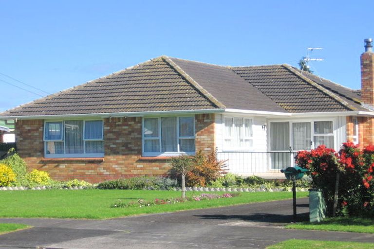 Photo of property in 13 Grantham Road, Papatoetoe, Auckland, 2025