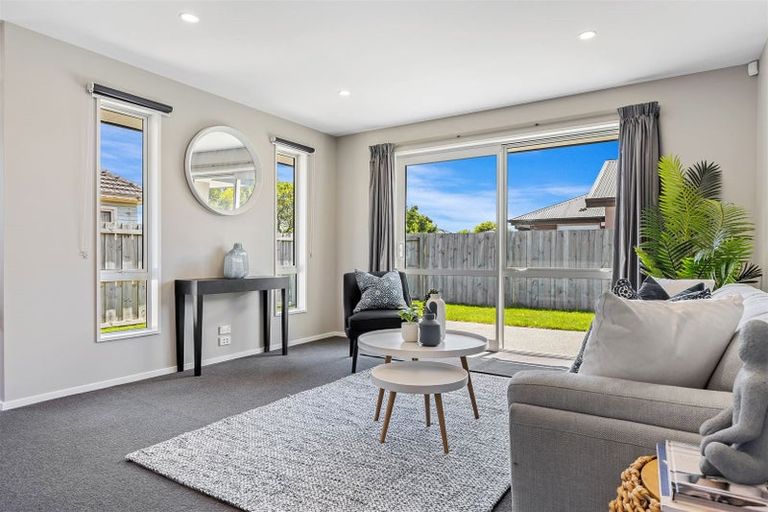 Photo of property in 5a Cossar Street, Burwood, Christchurch, 8083