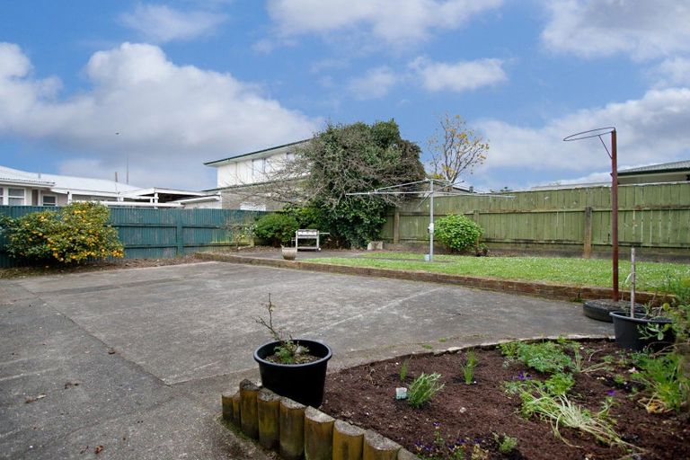 Photo of property in 9 East Street, Terrace End, Palmerston North, 4410