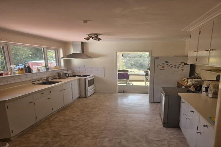 Photo of property in 48 Cunliffe Street, Johnsonville, Wellington, 6037