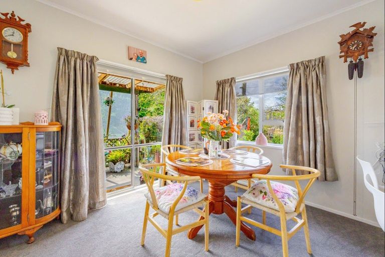 Photo of property in 1 Shanly Street, Waipawa, 4210