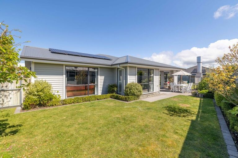 Photo of property in 14 Ballinger Place, Kaiapoi, 7630