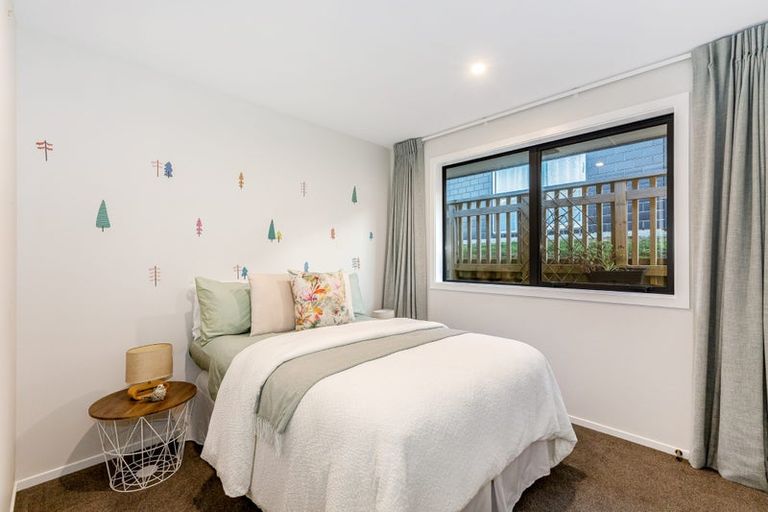 Photo of property in 14 Topsail Way, Whitby, Porirua, 5024