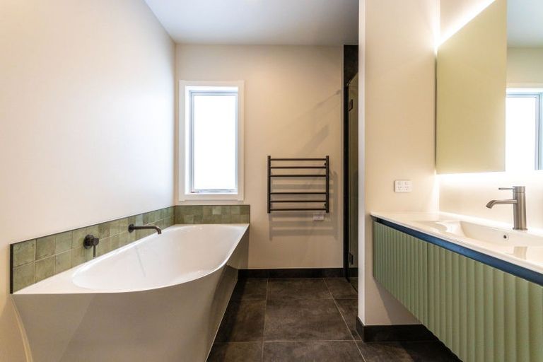 Photo of property in 42b Batt Street, West End, Palmerston North, 4410