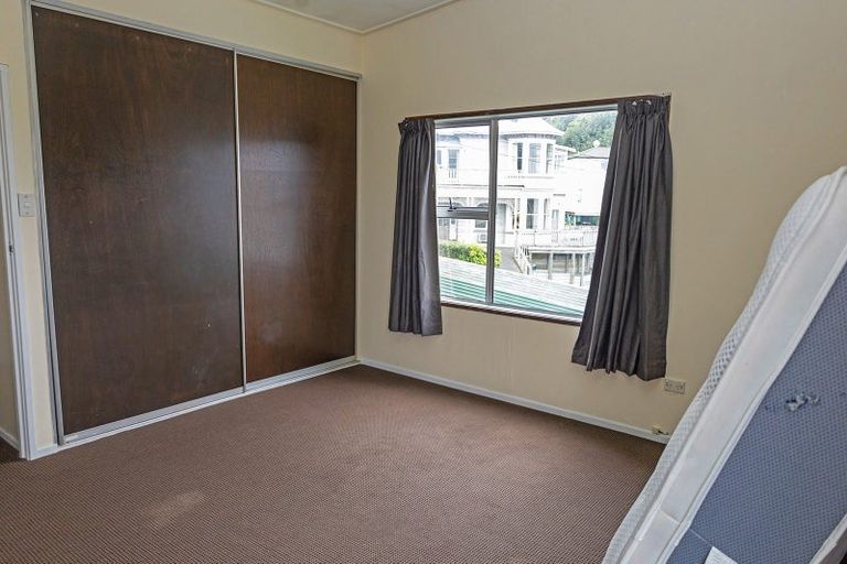 Photo of property in 5 Cosy Dell Road, North Dunedin, Dunedin, 9016
