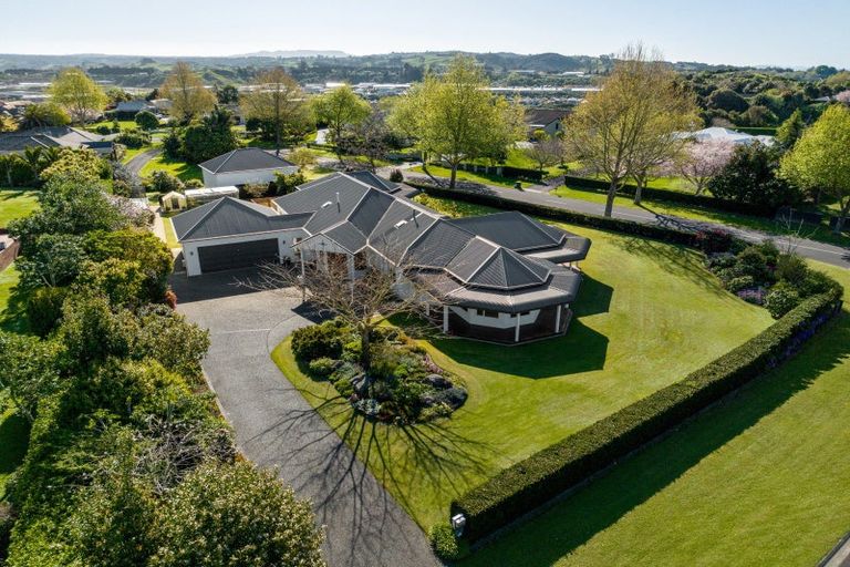 Photo of property in 2 Molloy Rise, Pyes Pa, Tauranga, 3112
