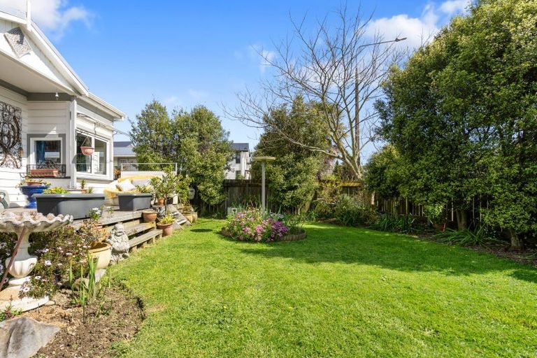 Photo of property in 12 Totara Street, Nelson South, Nelson, 7010