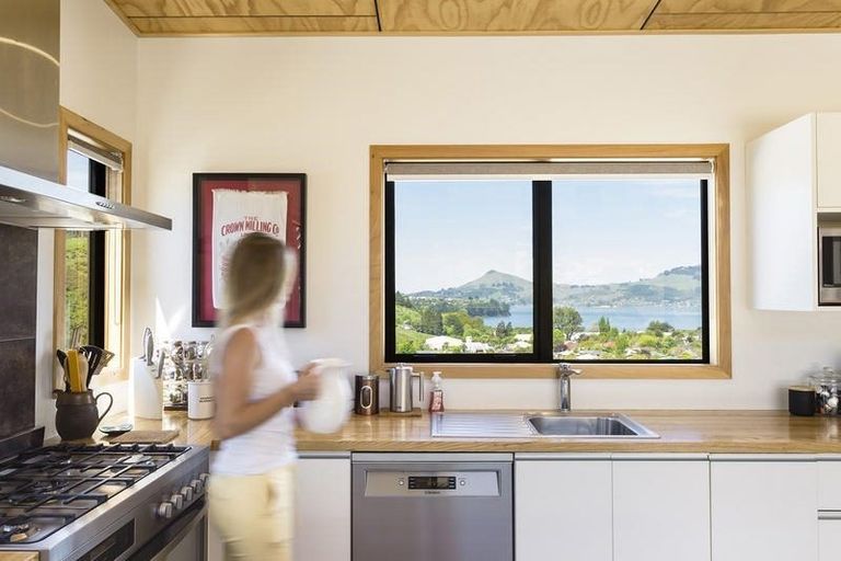 Photo of property in 16 Glendermid Close, Sawyers Bay, Port Chalmers, 9023