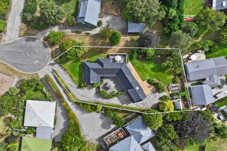 Photo of property in 19 Rimu Lane, Wanaka, 9305