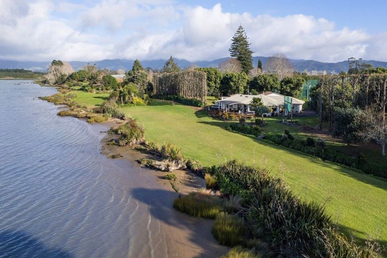 Photo of property in 204e Beach Road, Katikati, 3178