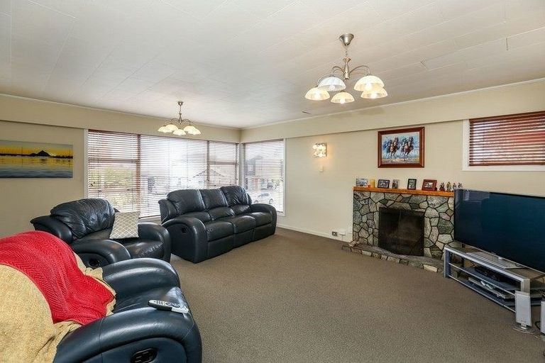 Photo of property in 73 Vivian Street, New Plymouth, 4310