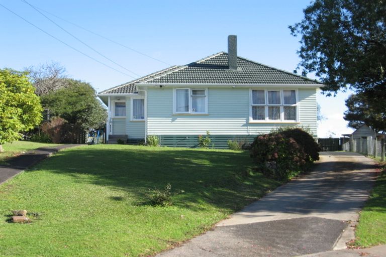 Photo of property in 6 Leonard Place, Otara, Auckland, 2023