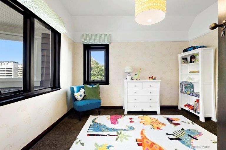 Photo of property in 323 The Terrace, Te Aro, Wellington, 6011