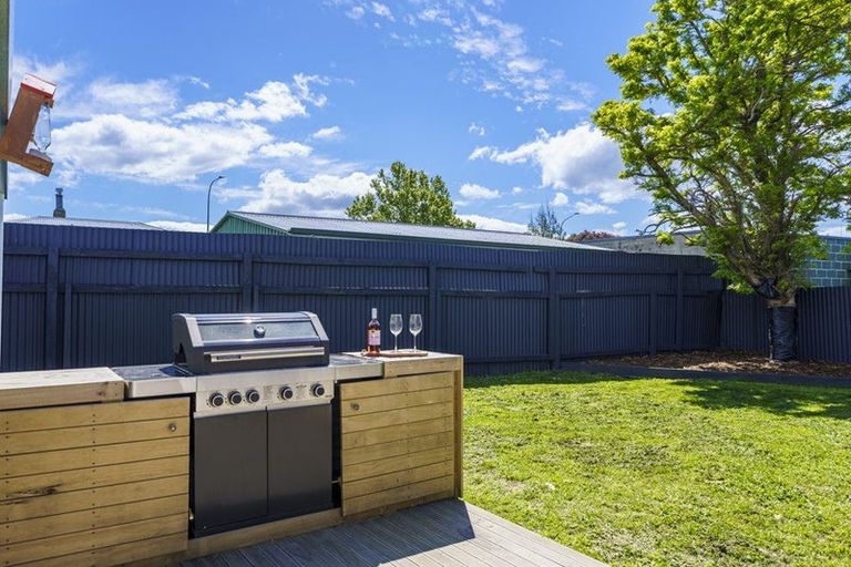 Photo of property in 6 Essex Street, Tamatea, Napier, 4112