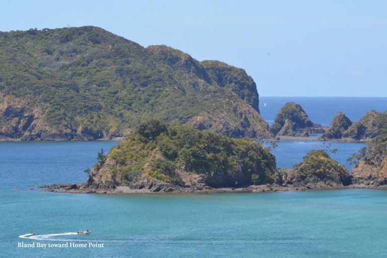 Photo of property in 638 Whangaruru Road North, Whangaruru, Russell, 0184