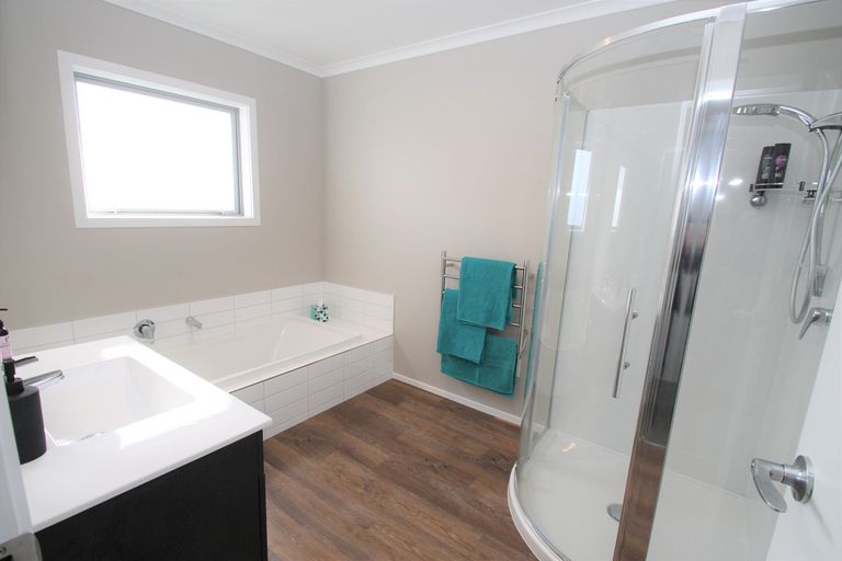 Photo of property in 45 Silver Springs Boulevard, Mosgiel, 9024