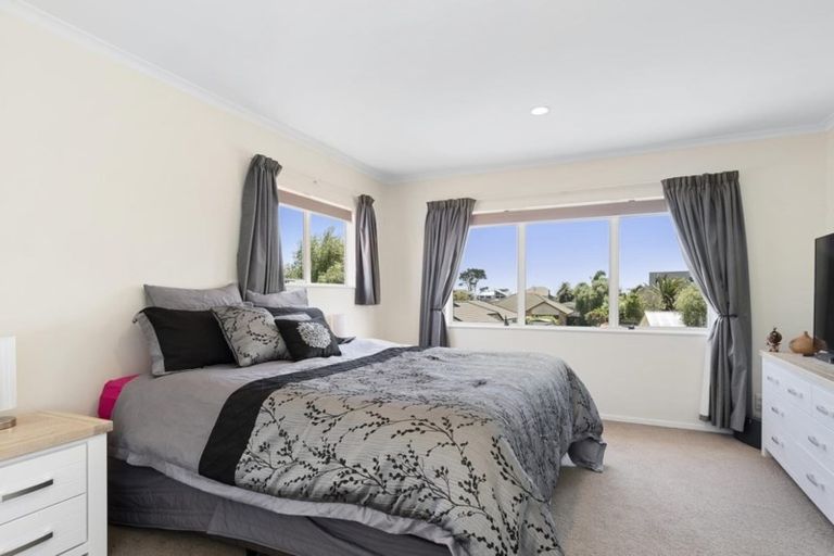 Photo of property in 5 Athena Grove, Papamoa Beach, Papamoa, 3118