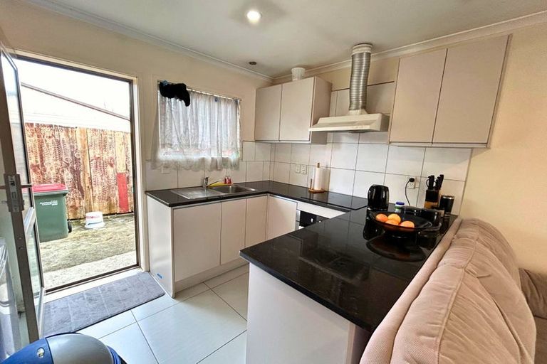 Photo of property in 406 Bucklands Beach Road, Bucklands Beach, Auckland, 2012