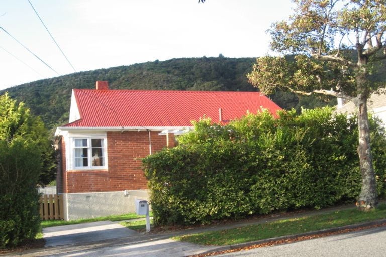 Photo of property in 58 Wilkie Crescent, Naenae, Lower Hutt, 5011
