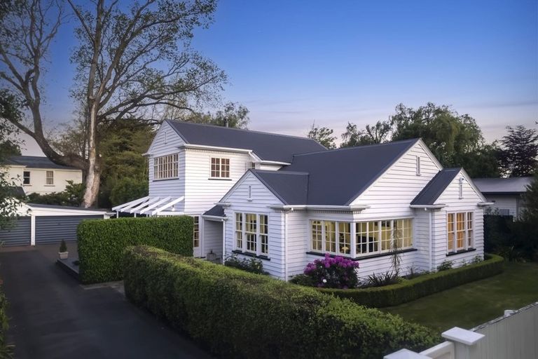 Photo of property in 108 Clyde Road, Ilam, Christchurch, 8041