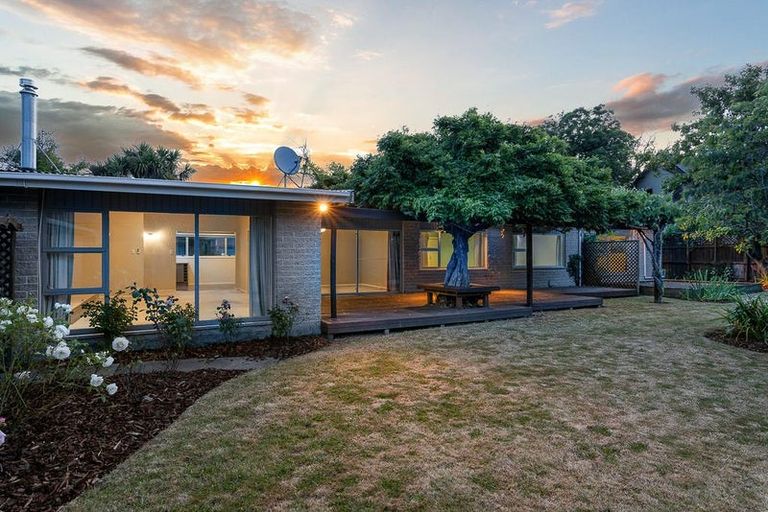 Photo of property in 25b Ilam Road, Upper Riccarton, Christchurch, 8041