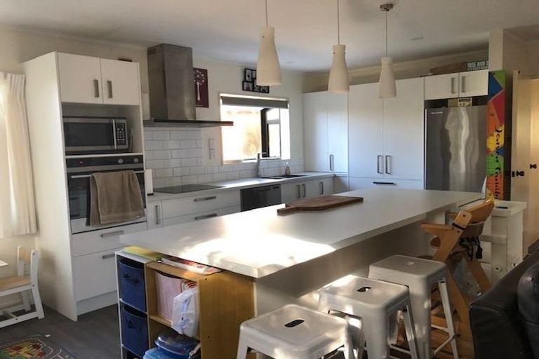 Photo of property in 8b Hayley Grove, Papamoa Beach, Papamoa, 3118