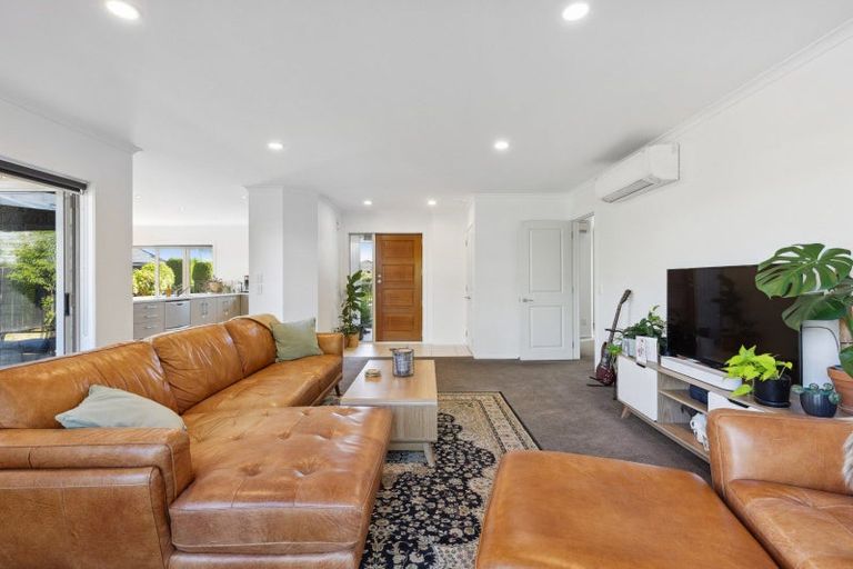 Photo of property in 13 Ernest Kemp Rise, Wharewaka, Taupo, 3330