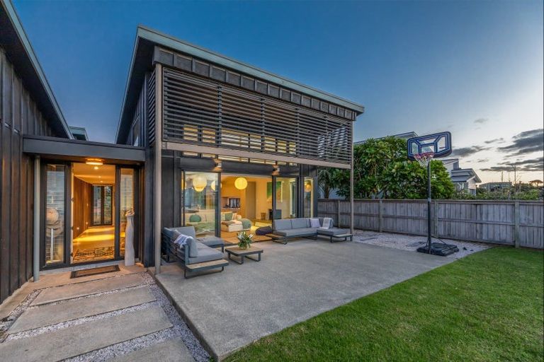 Photo of property in 8 Kewai Street, Omaha, 0986