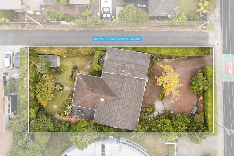 Photo of property in 63 Forrest Hill Road, Milford, Auckland, 0620