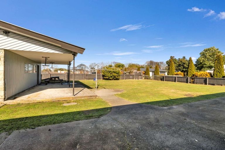 Photo of property in 1 Mathew Street, Dannevirke, 4930