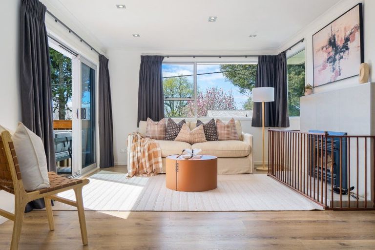 Photo of property in 28 Utuhina Road, Springfield, Rotorua, 3015