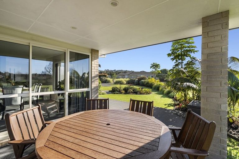 Photo of property in 14 Captains Loop, Haruru, 0204