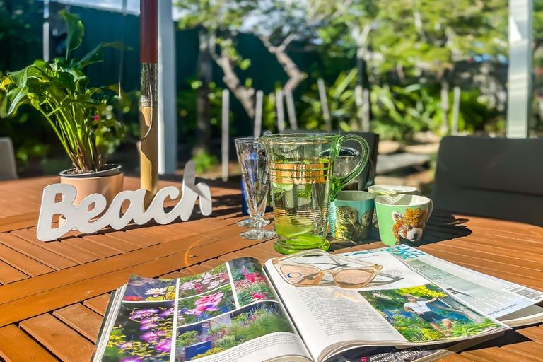 Photo of property in 27 Eruini Street, Waikanae Beach, Waikanae, 5036